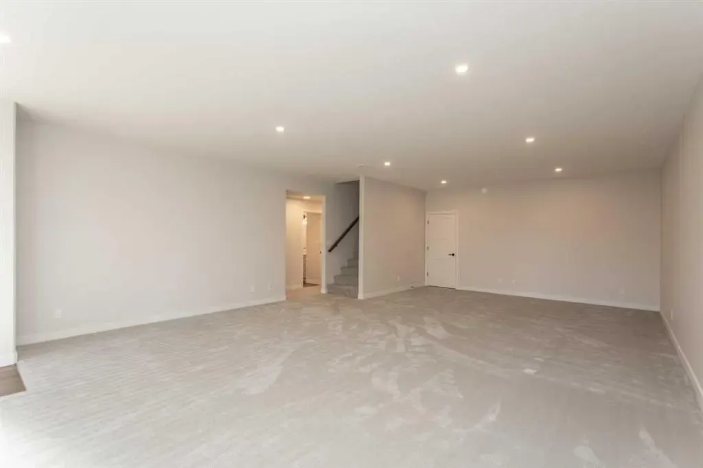 5300 60 Street, #102