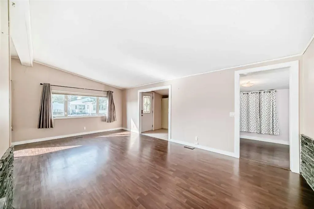 842 Briarwood Road