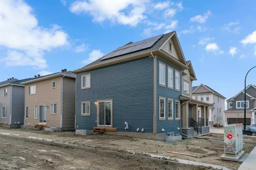 124 Cityside Crescent NE