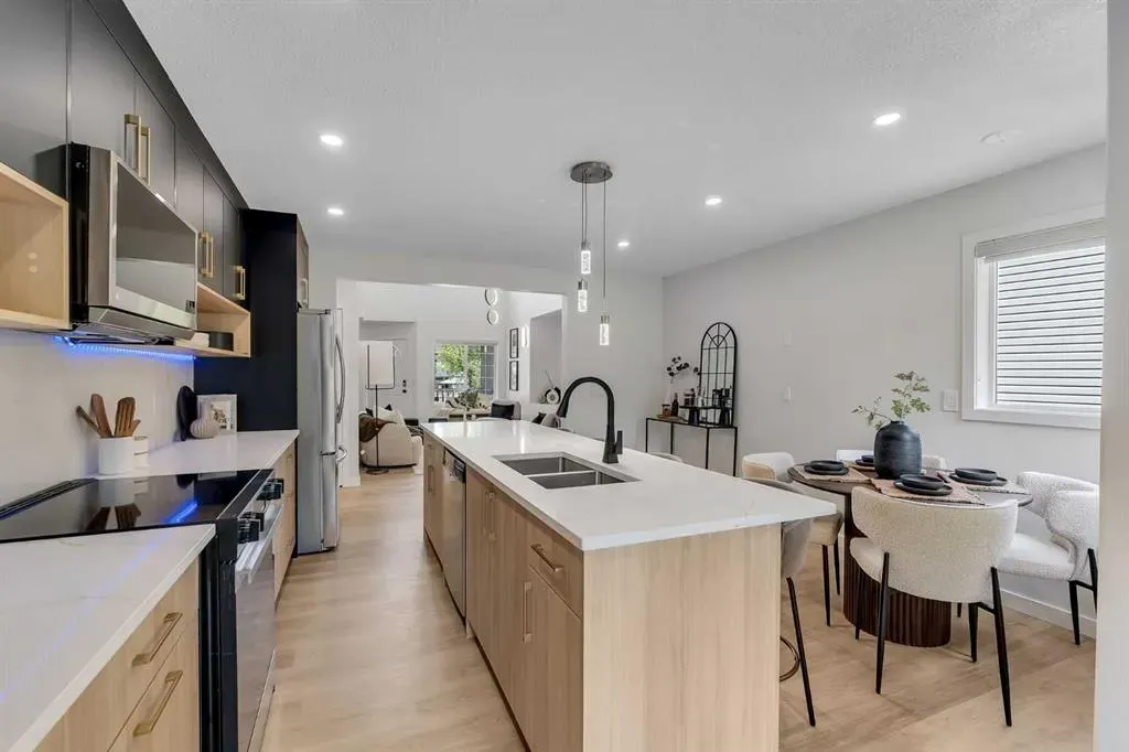 18 Valley Crest Close NW