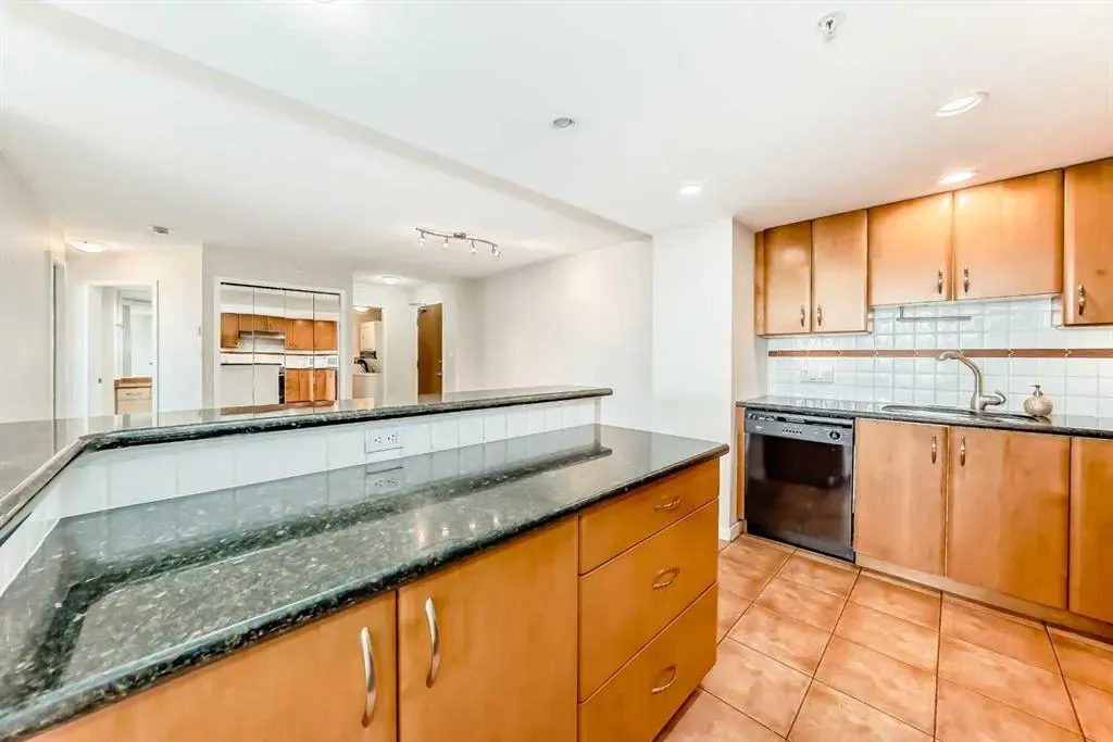 1108 6 Avenue SW, #413