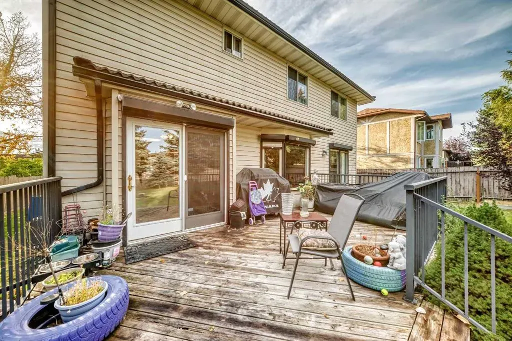 983 Woodbine Boulevard SW