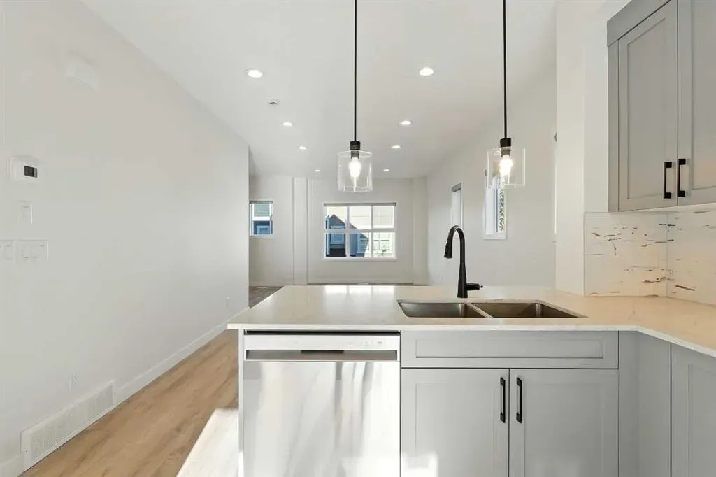 355 Nolancrest Heights NW, #1401