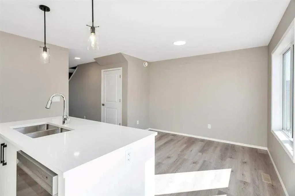 46 Anna Close