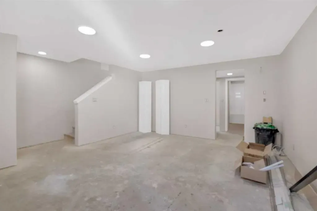 54 Anna Close