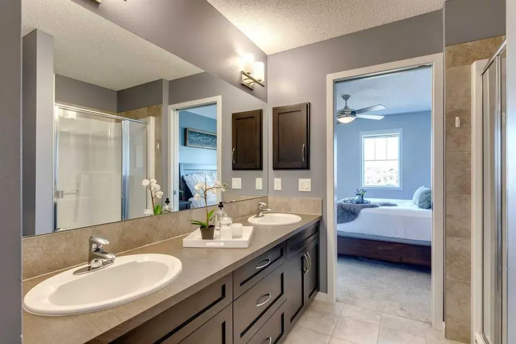 151 Copperpond Square SE