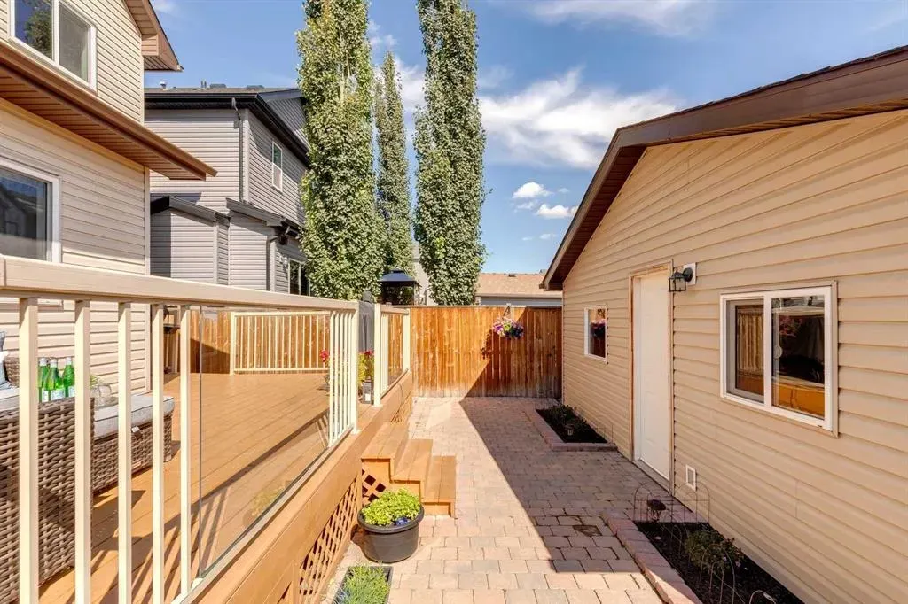 151 Copperpond Square SE