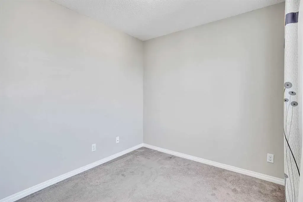 34 Skyview Springs Rise NE