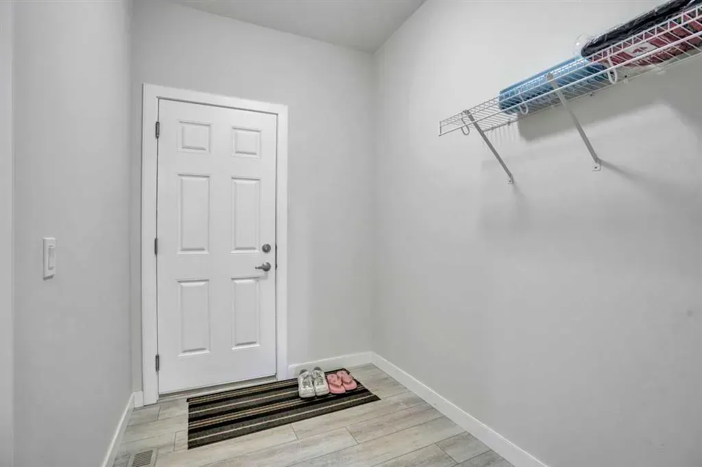 15 Midgrove Drive SW