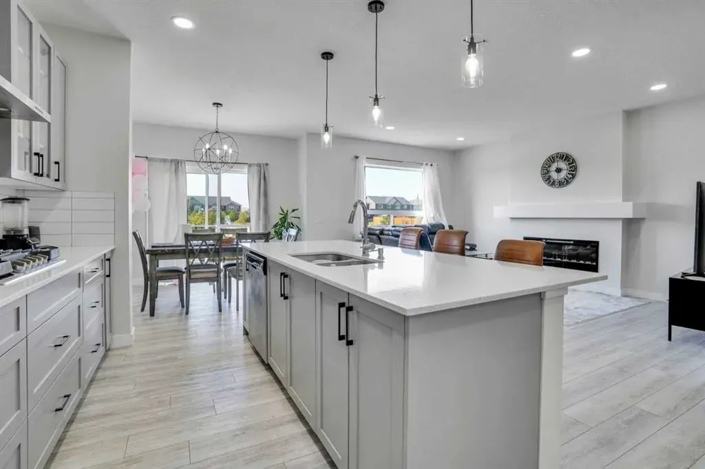 15 Midgrove Drive SW