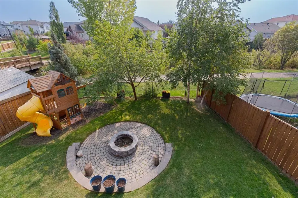 223 Rattlepan Creek Crescent