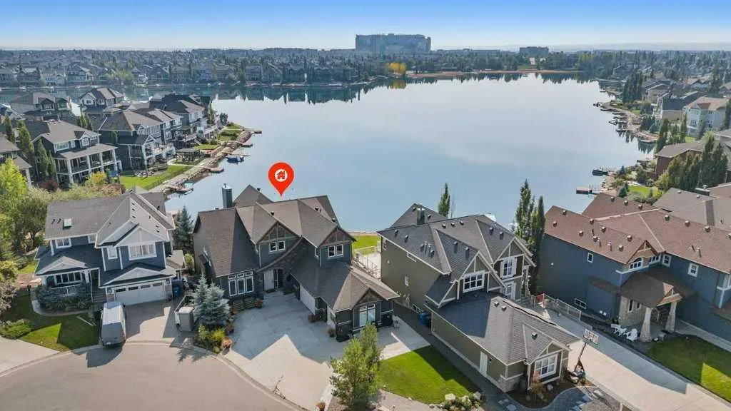 67 Auburn Sound Cove SE