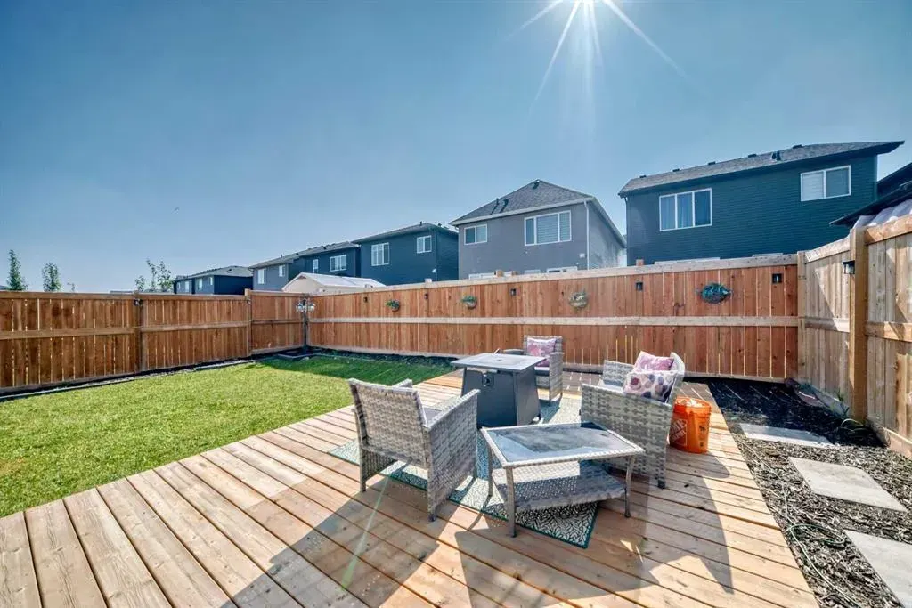37 Carrington Circle NW