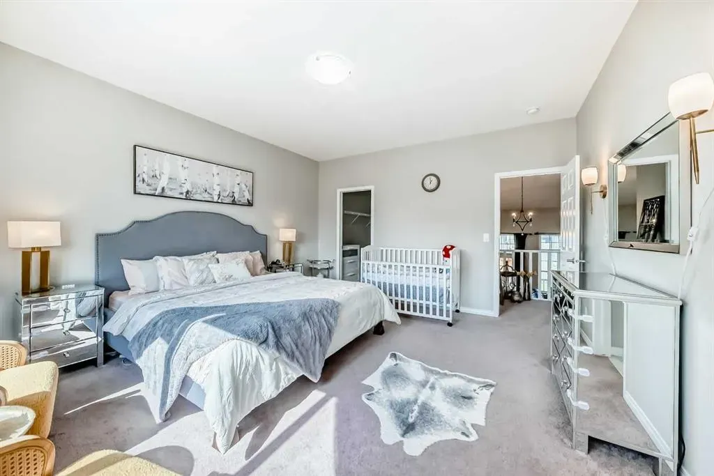 37 Carrington Circle NW