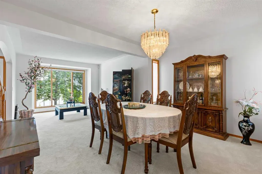 102 Hampstead Close NW