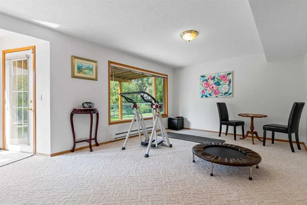 102 Hampstead Close NW