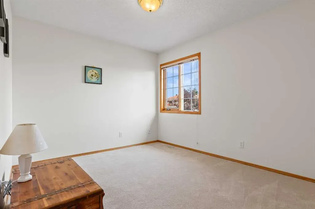 102 Hampstead Close NW