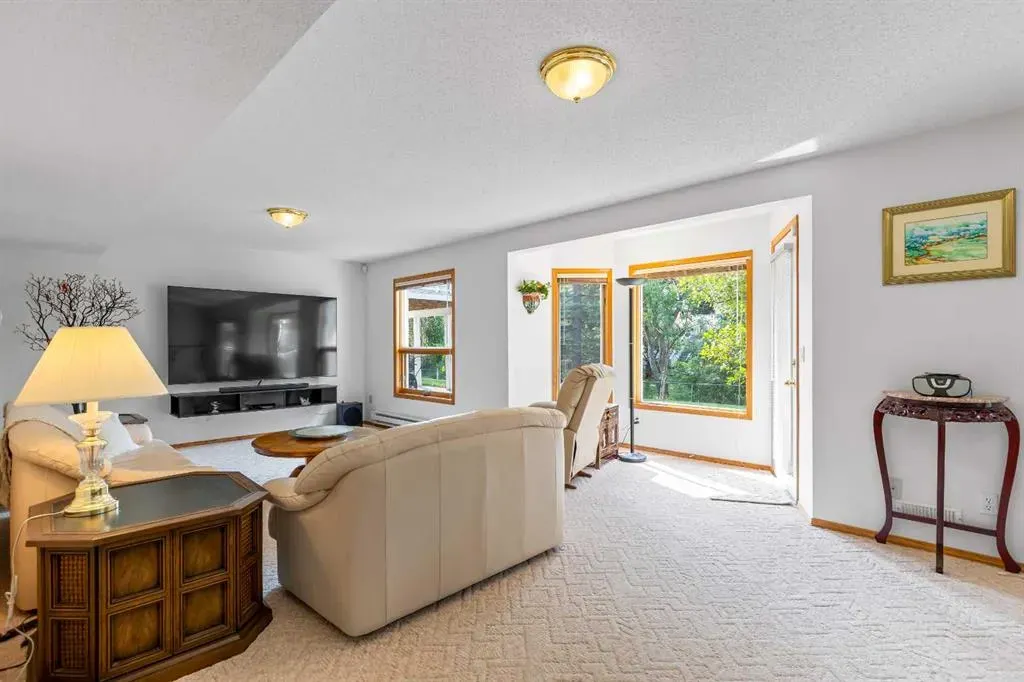 102 Hampstead Close NW