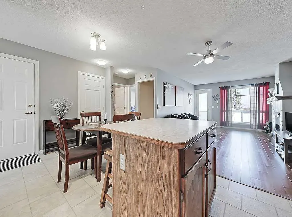 120 Freeman Way NW