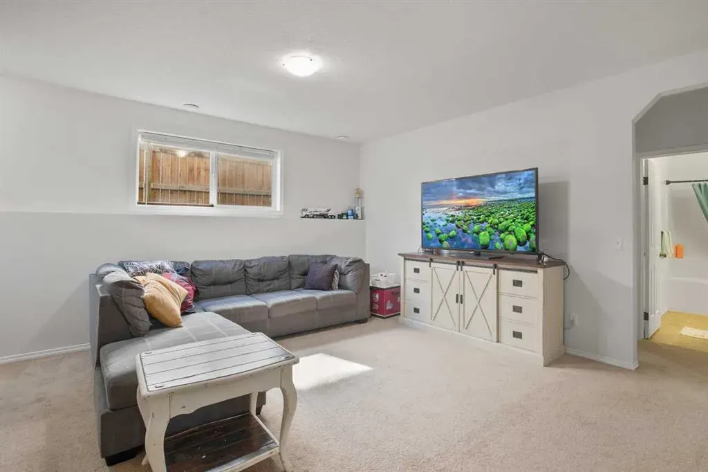 88 Jones Crescent