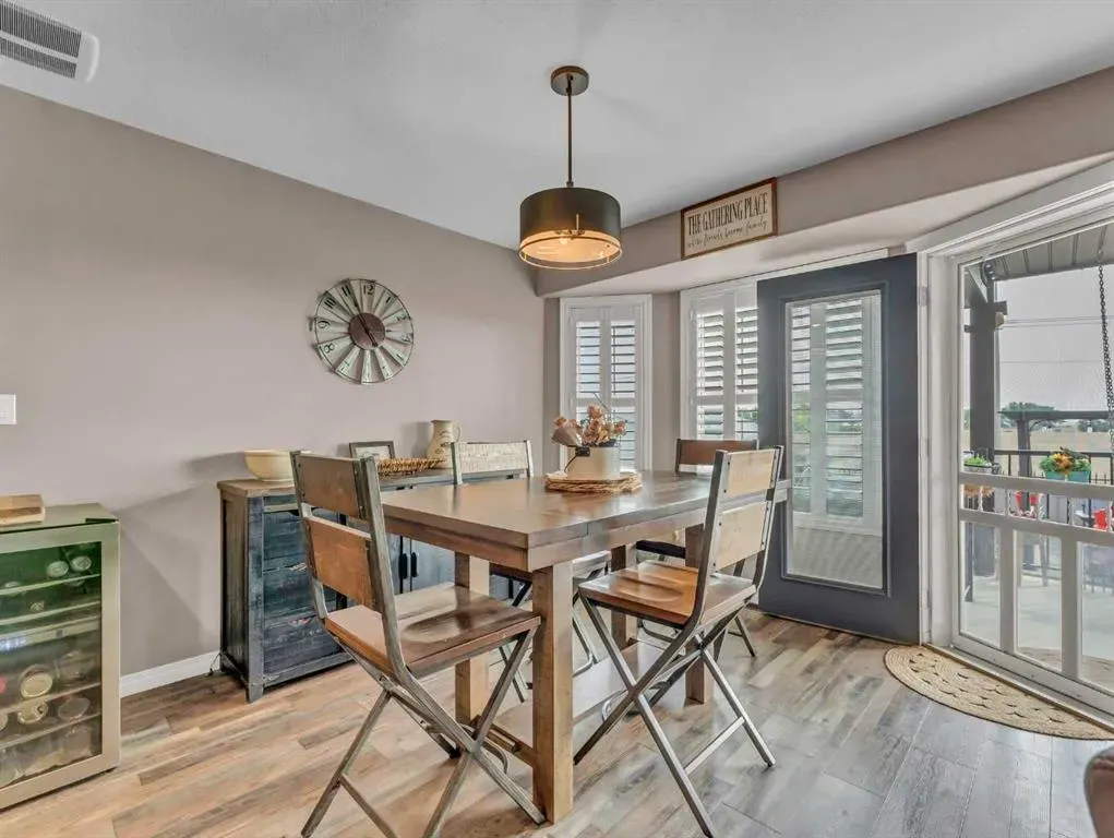 518 Somerside View SE
