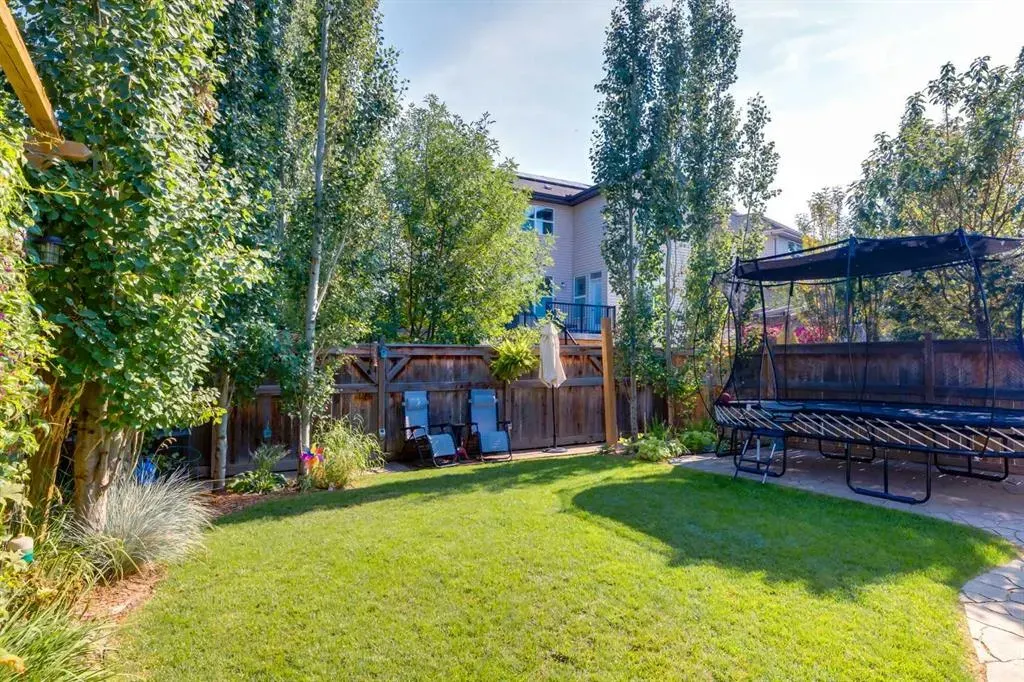 101 Auburn Meadows Crescent SE