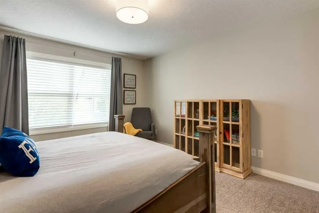 101 Auburn Meadows Crescent SE