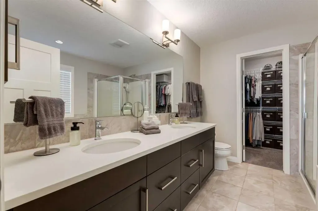 101 Auburn Meadows Crescent SE