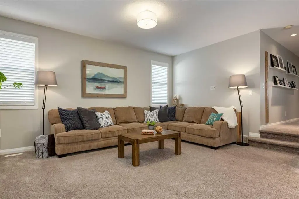 101 Auburn Meadows Crescent SE