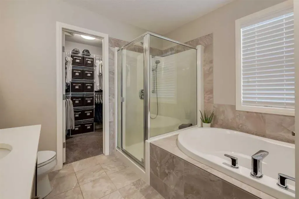 101 Auburn Meadows Crescent SE