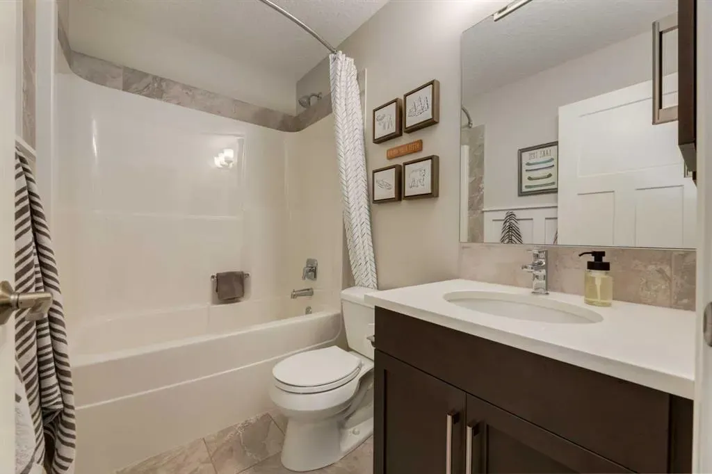 101 Auburn Meadows Crescent SE