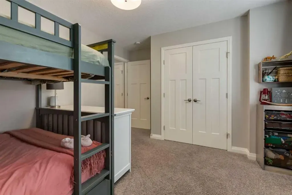 101 Auburn Meadows Crescent SE
