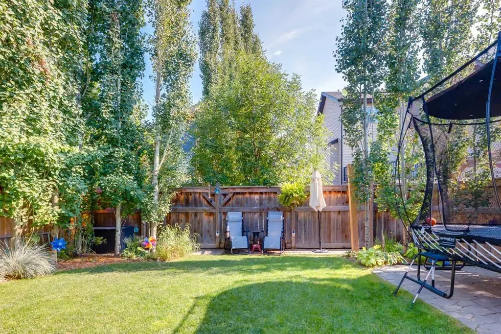 101 Auburn Meadows Crescent SE