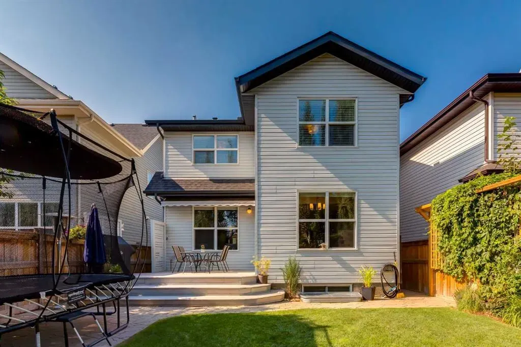 101 Auburn Meadows Crescent SE