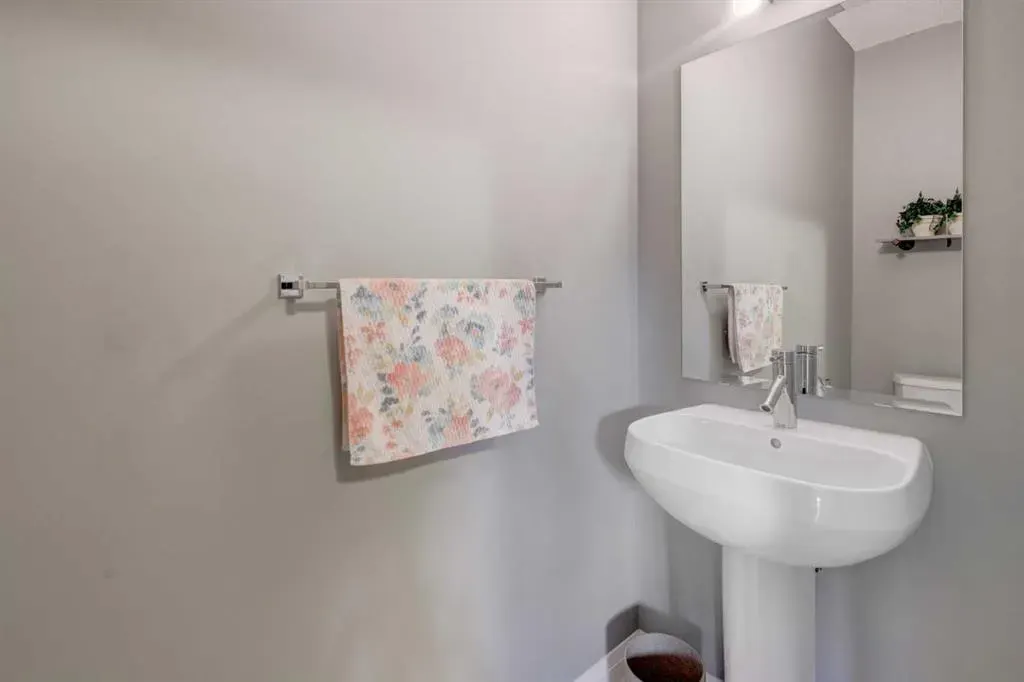 158 Cranridge Terrace SE