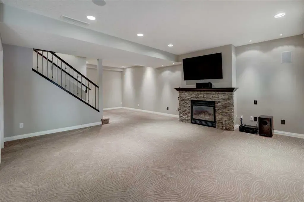 158 Cranridge Terrace SE