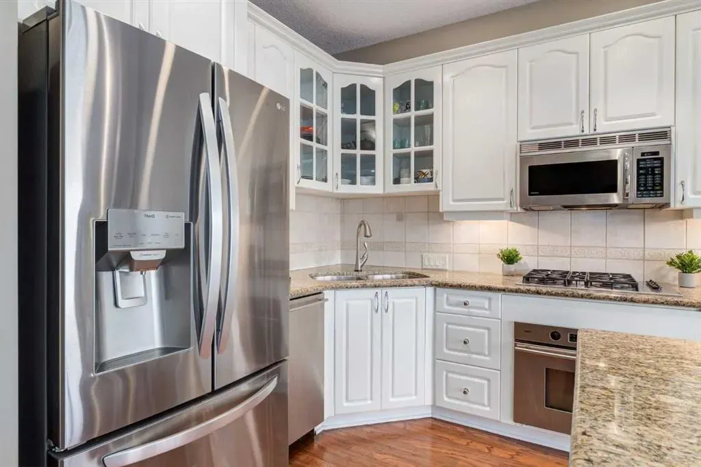3412 Parkdale Boulevard NW, #406