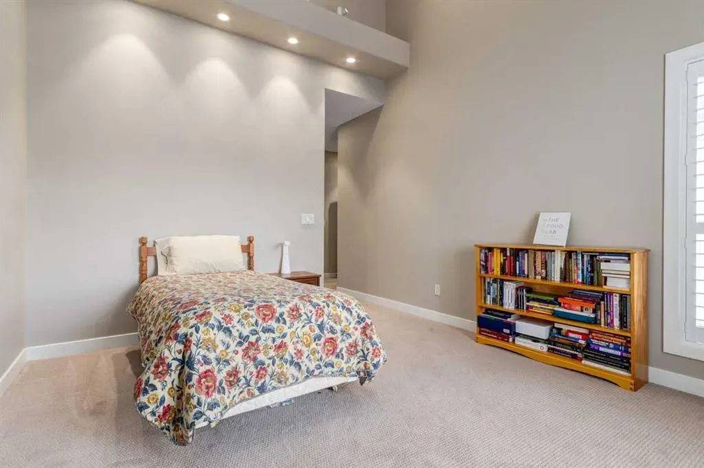 3412 Parkdale Boulevard NW, #406