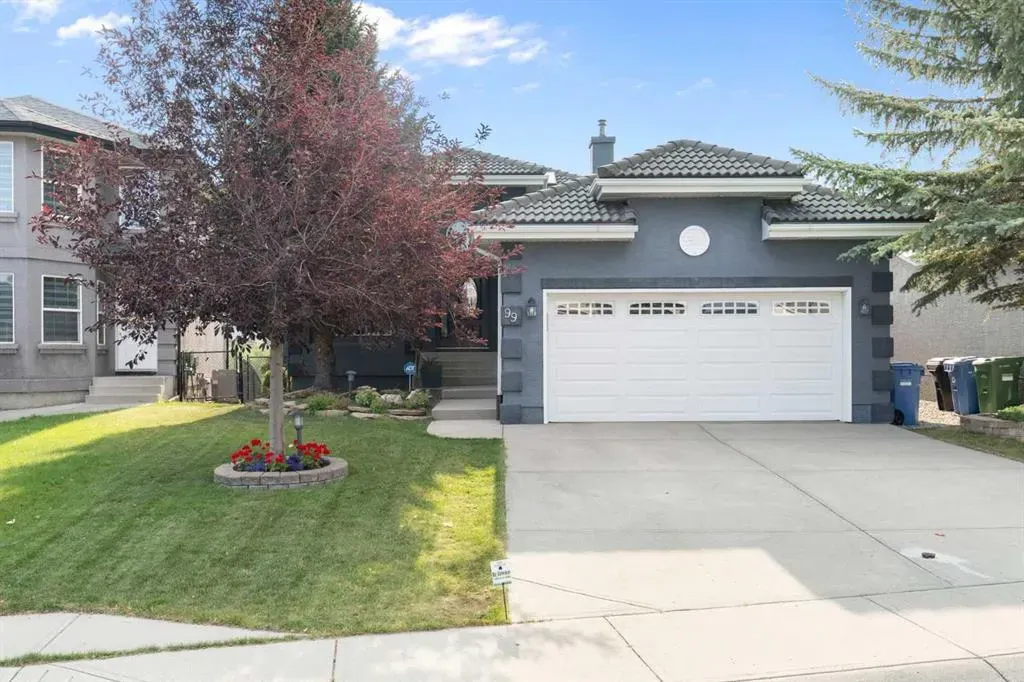 99 Citadel Grove NW