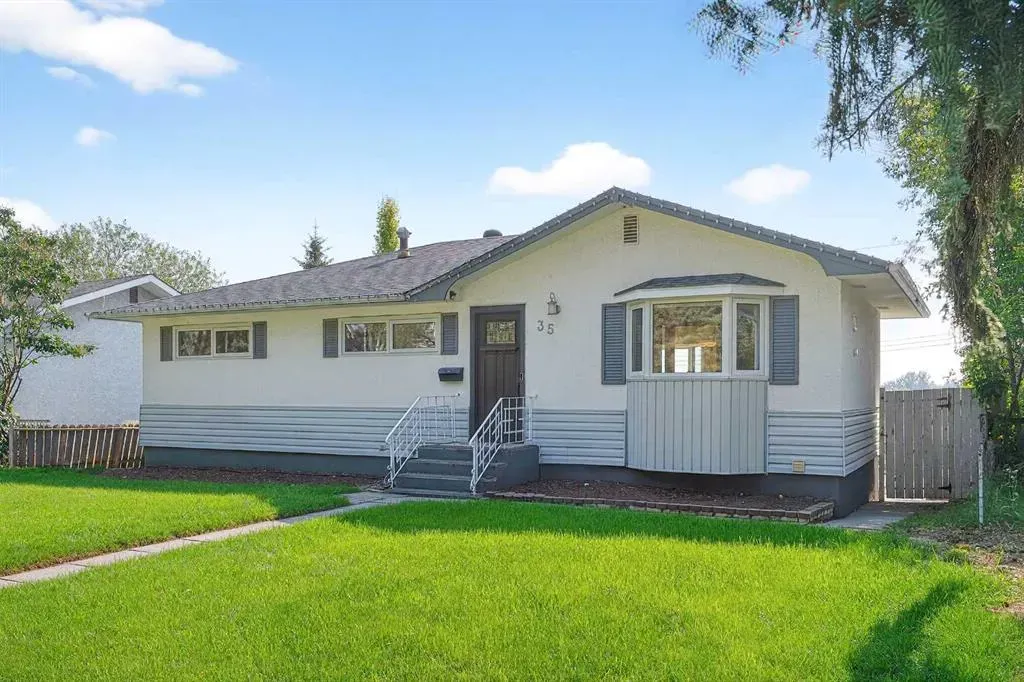 35 Collingwood Place NW