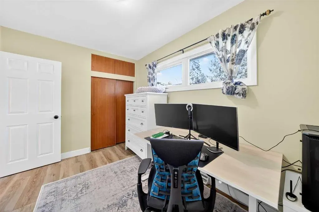 35 Collingwood Place NW