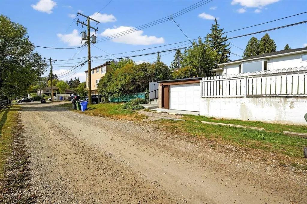 35 Collingwood Place NW