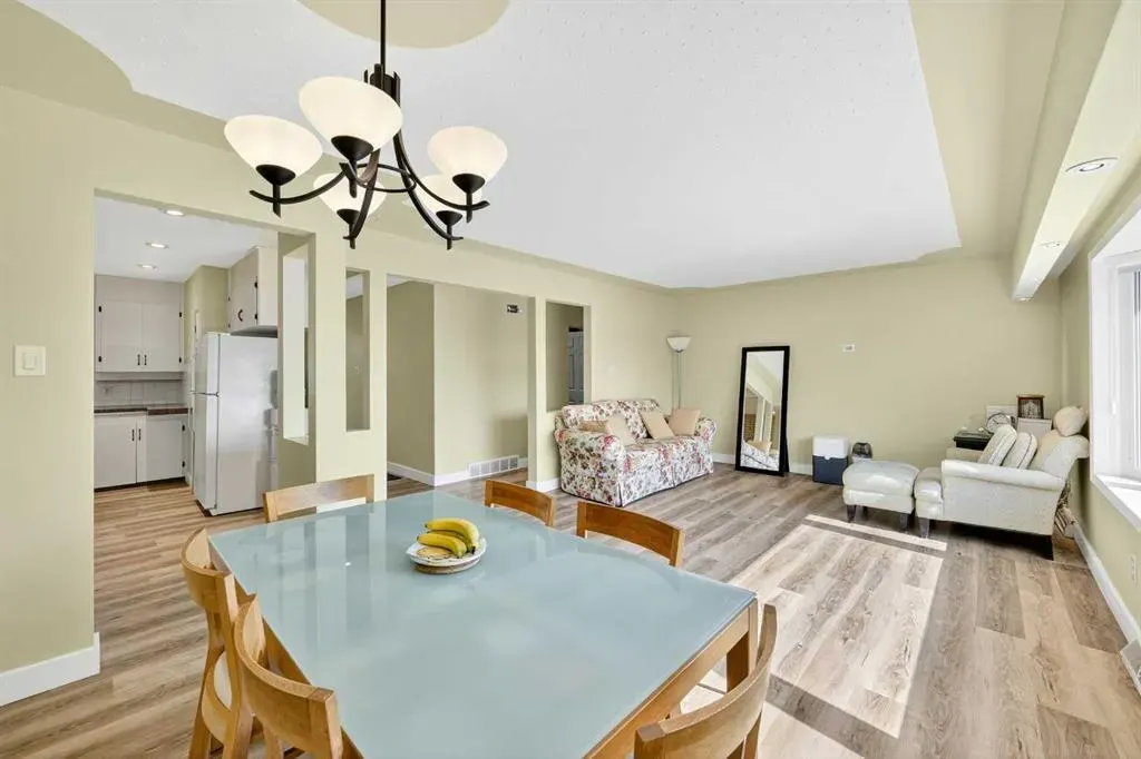 35 Collingwood Place NW