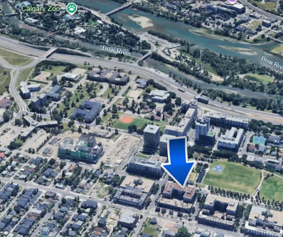 990 Centre Avenue NE, #106