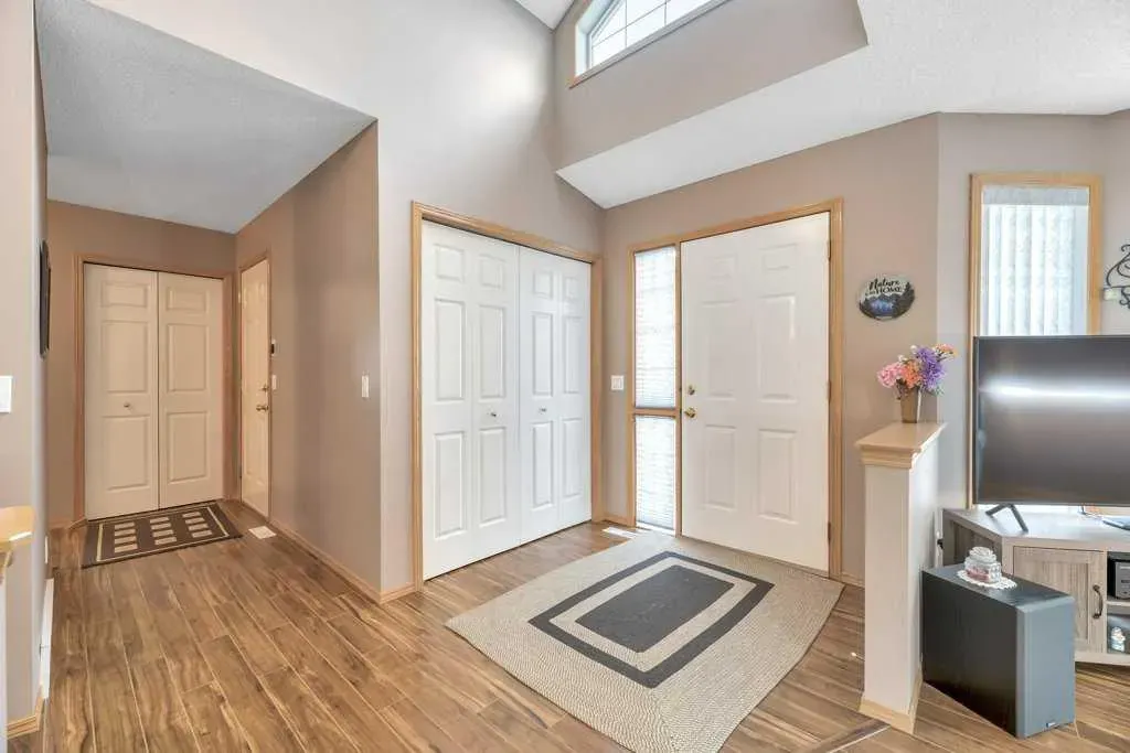 141 West Creek Crescent