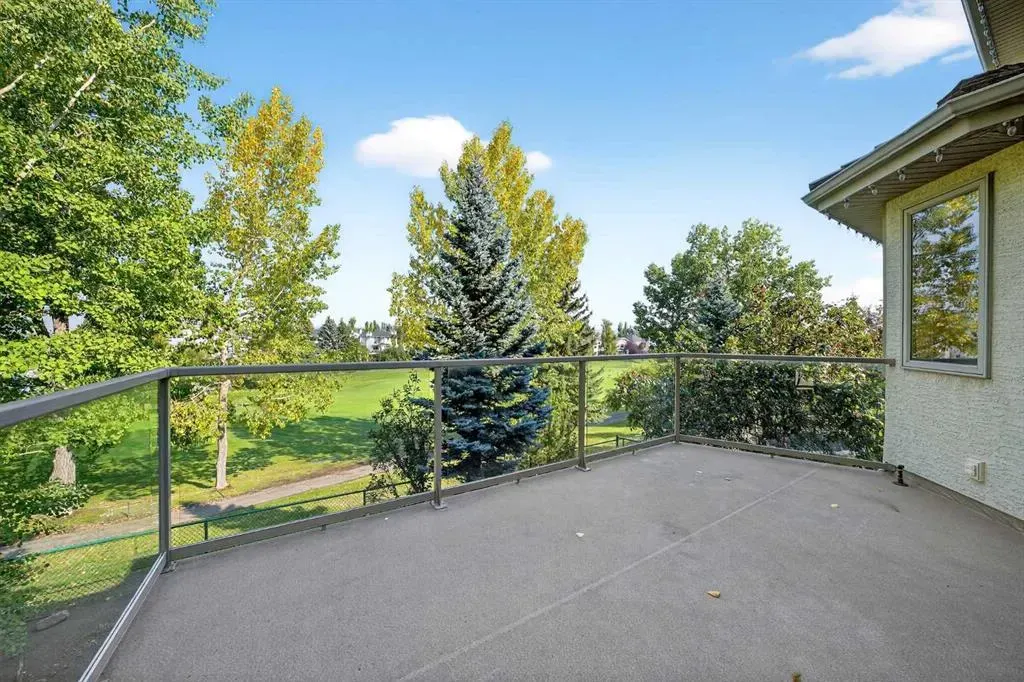46 Valley Ponds Way NW