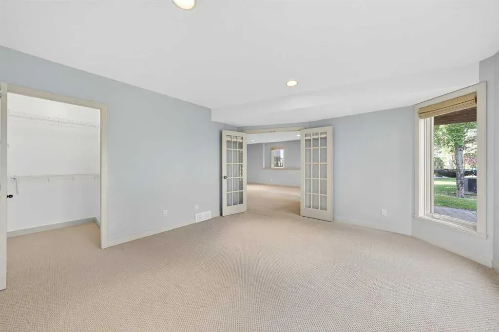 46 Valley Ponds Way NW