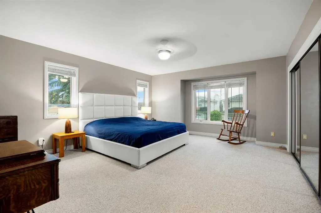 182 Scenic Glen Close NW