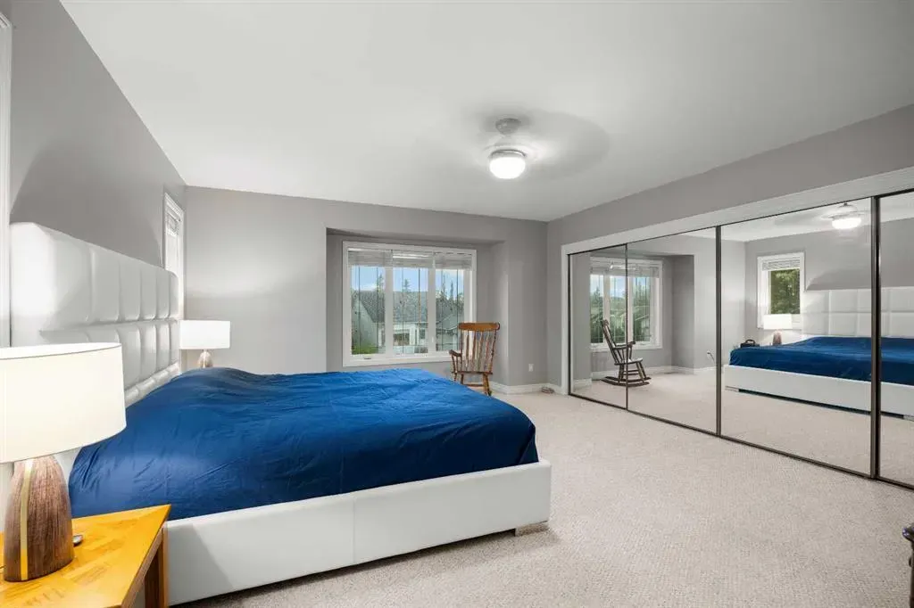 182 Scenic Glen Close NW