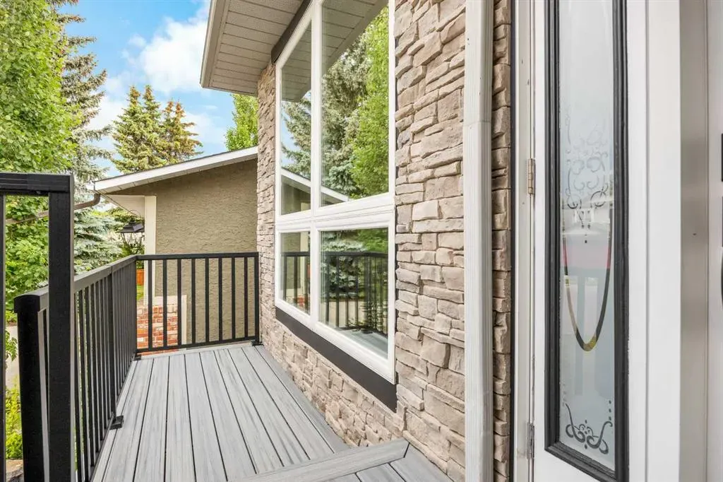 182 Scenic Glen Close NW